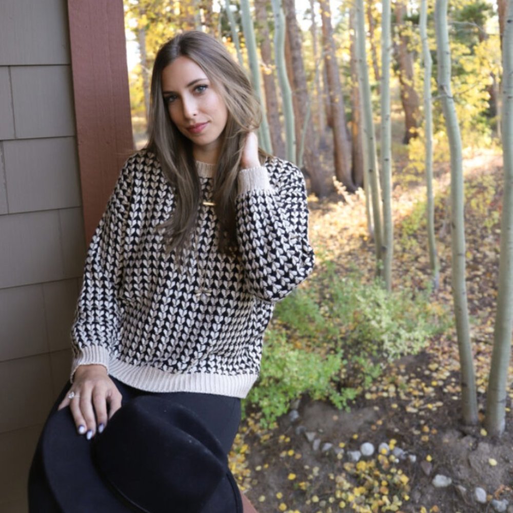 NWT Patterned Long Sleeve Knit Sweater